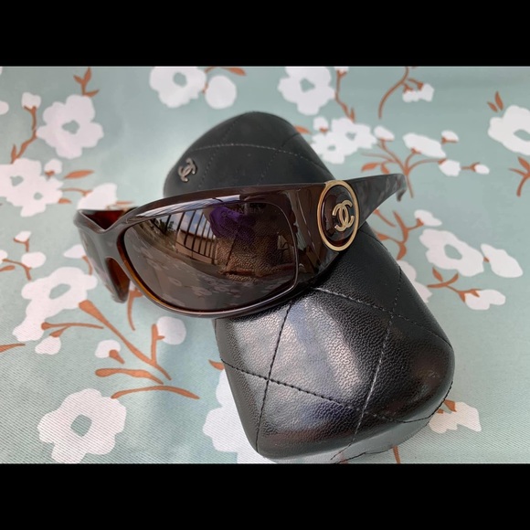 Authentic Preloved Chanel Women’s Sunglass